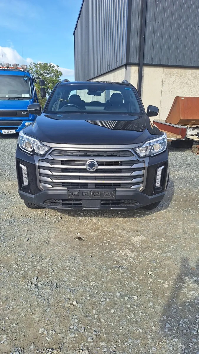 2024 SsanyYong Musso For Dismantling 17k Miles - Image 2