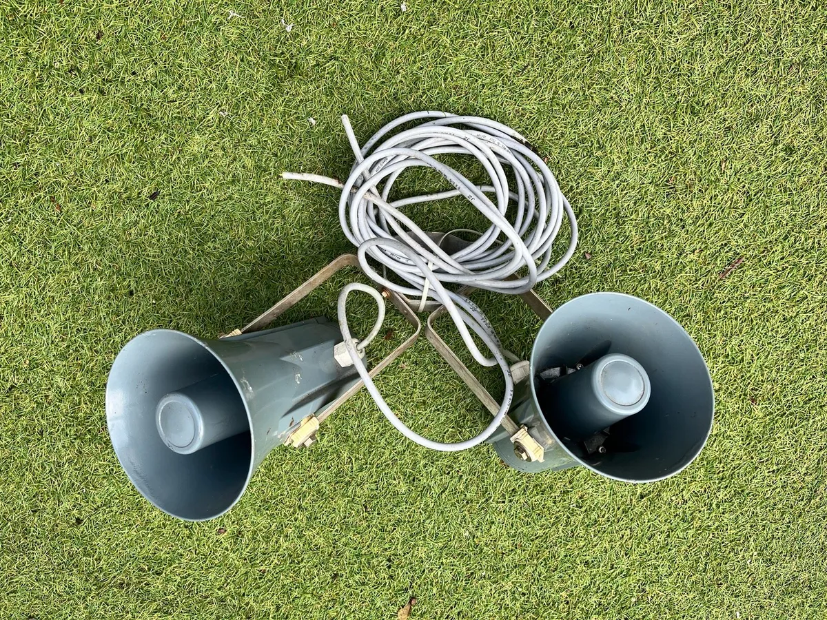 A Pair of PA Public Address Speakers 🔊 - Image 1