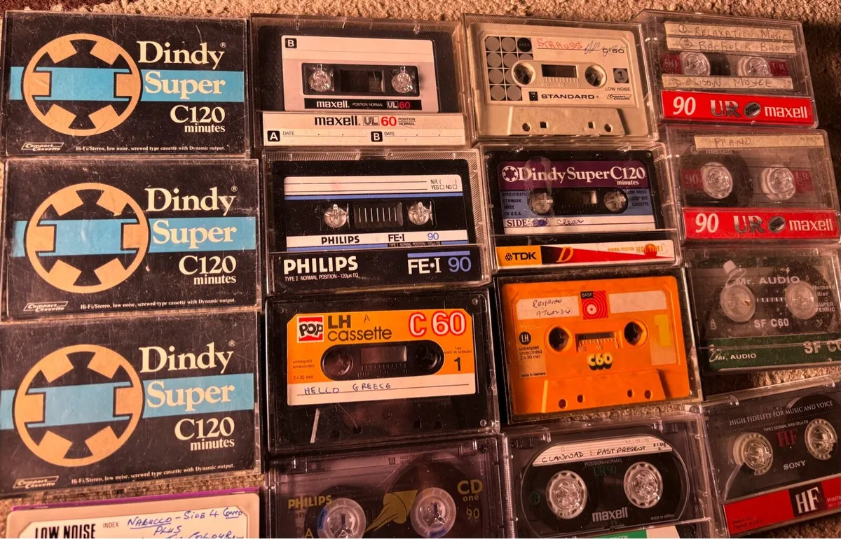 Various recordable Audio cassettes in cases - Image 2