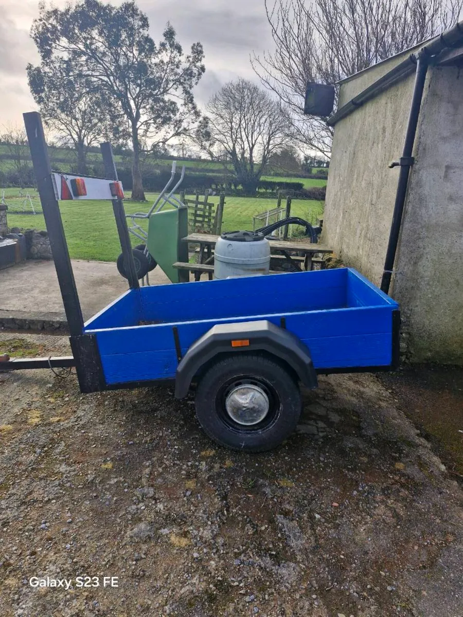 Car Trailor - Image 1