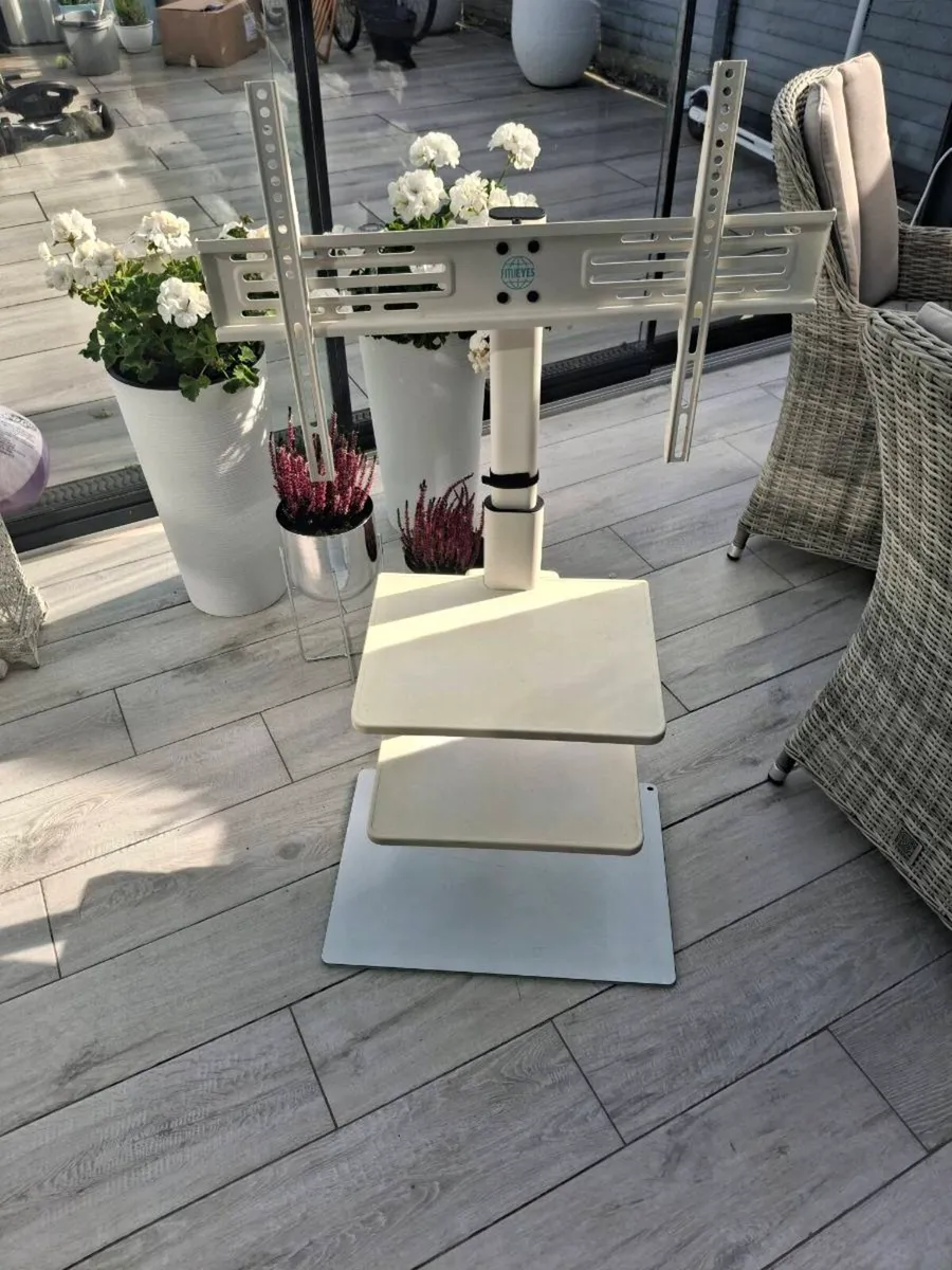 Tv stand - Image 2