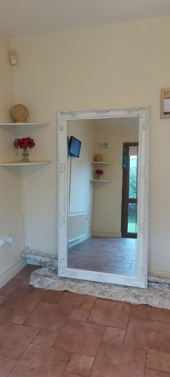 Leaner Shabby Chic Ornate Mirror White - Image 1