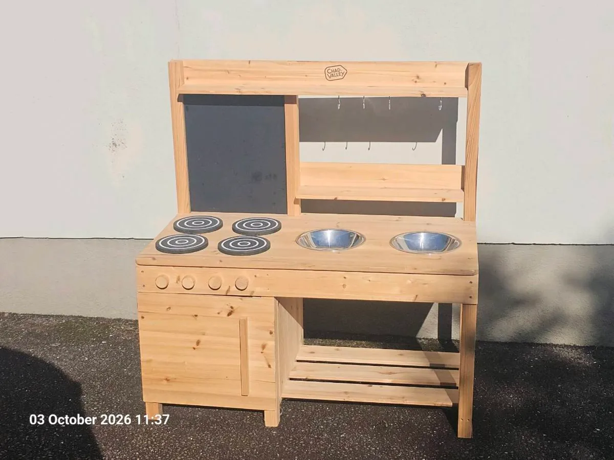 Mud Kitchen - Image 2