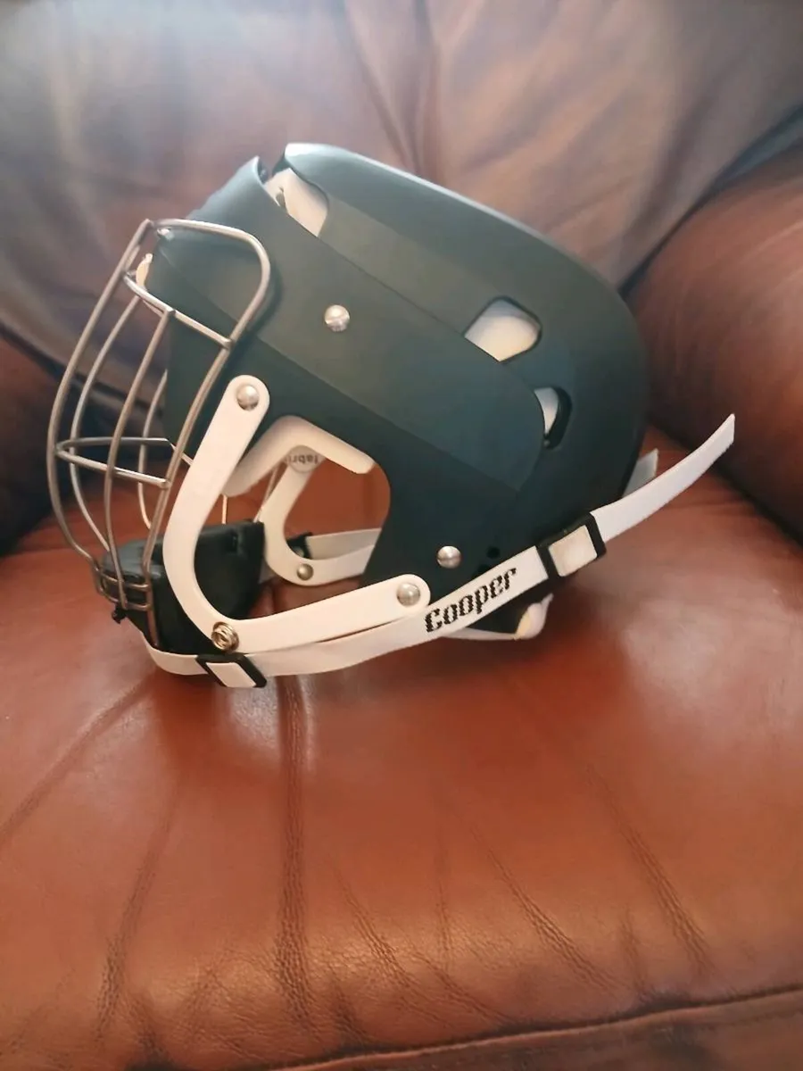 Cooper hurling helmet - Image 2