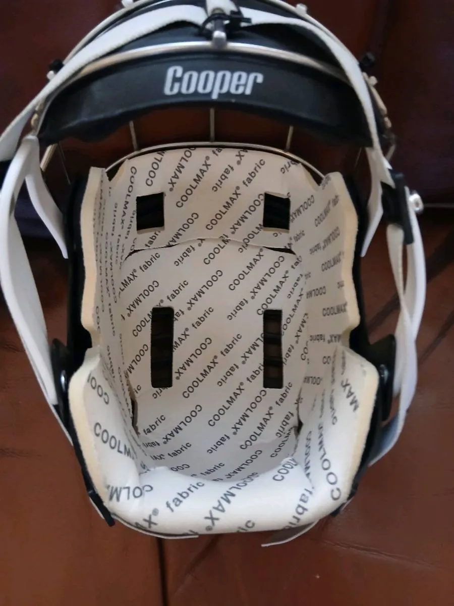 Cooper hurling helmet - Image 3