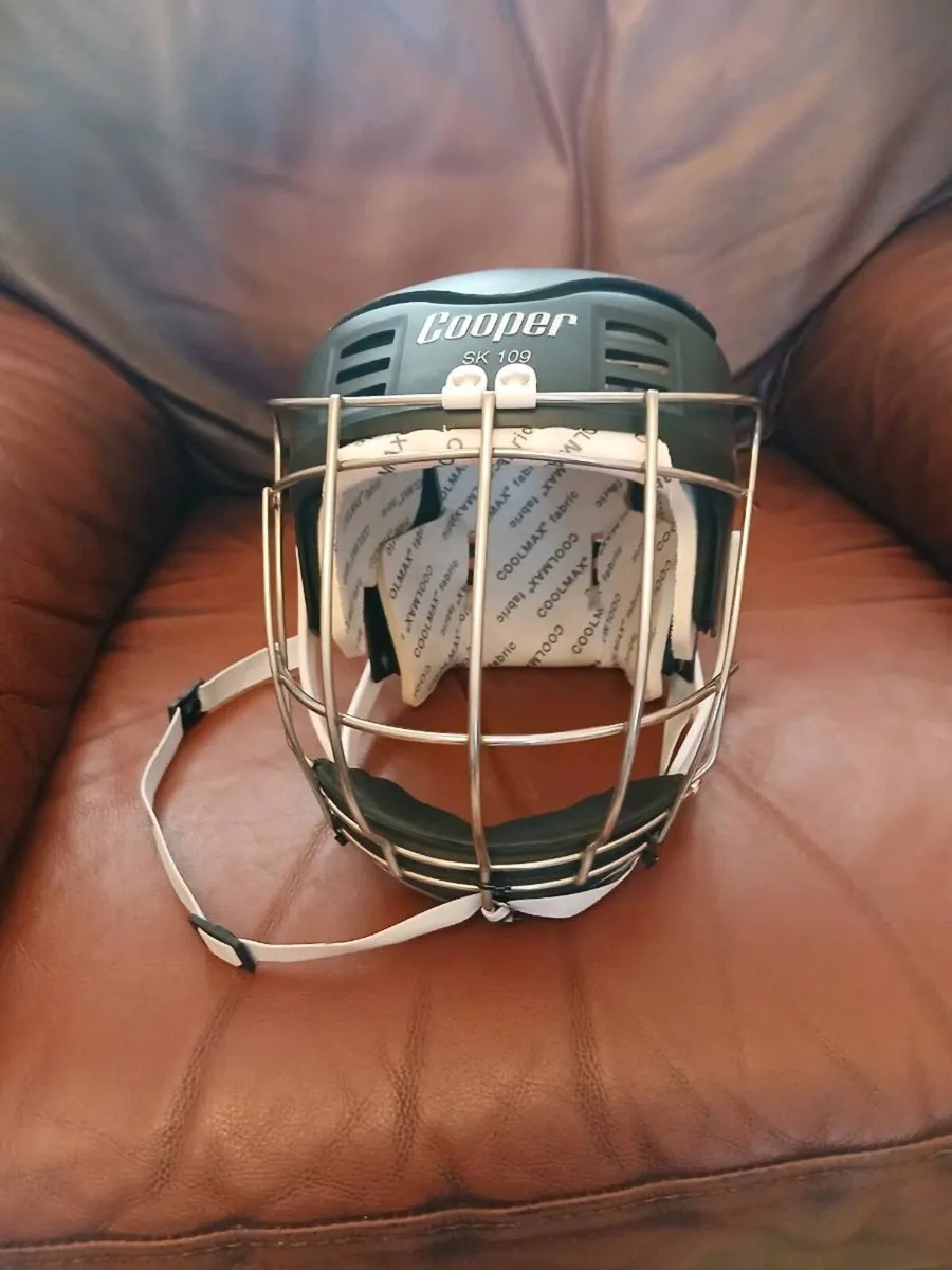 Cooper hurling helmet - Image 1