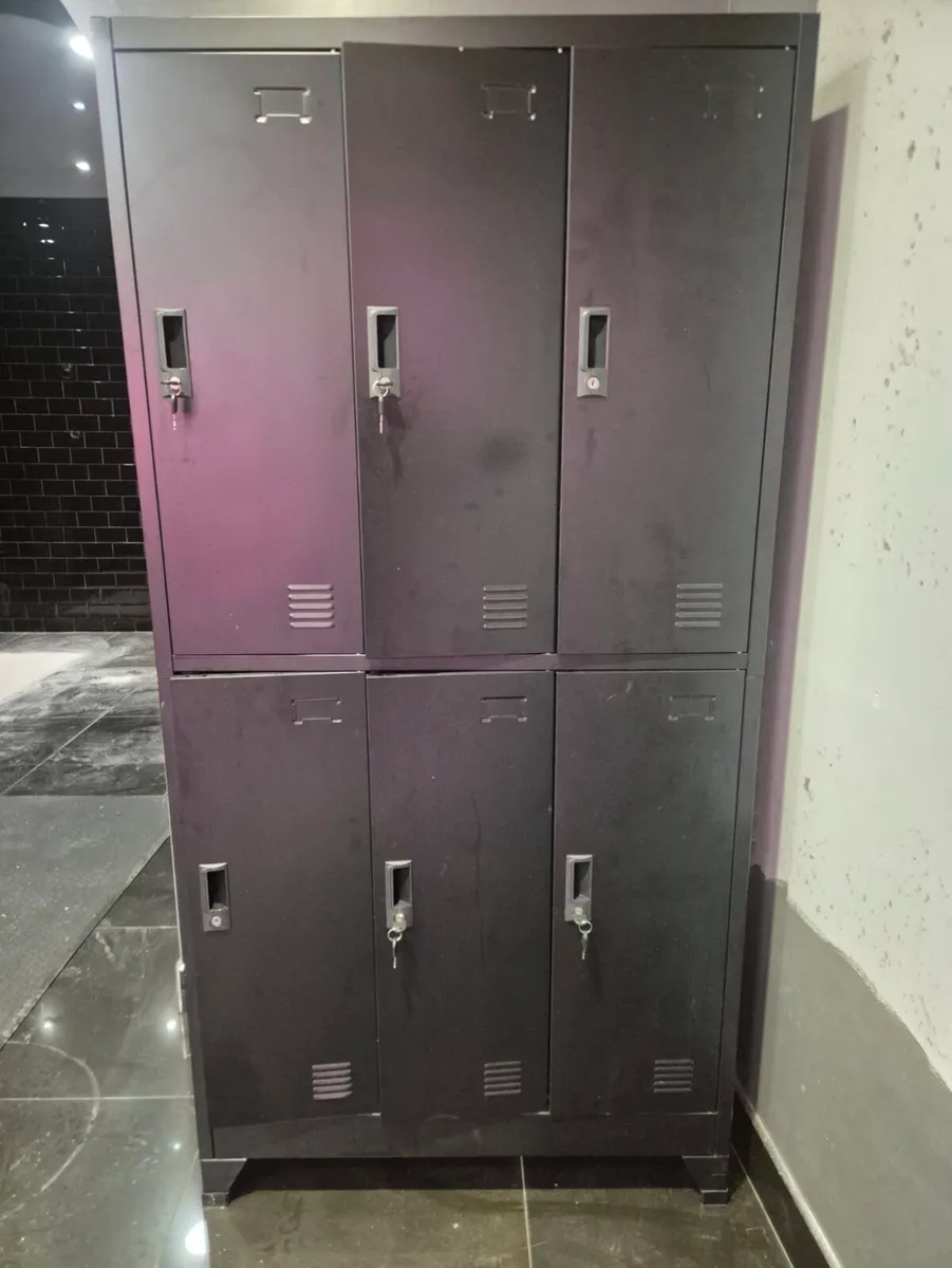 Metal lockers - Image 1