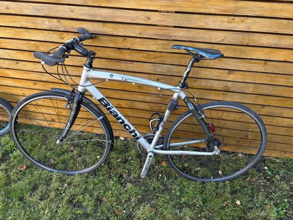 Bianchi Camaleonte Sport Hybrid Bike - Image 1