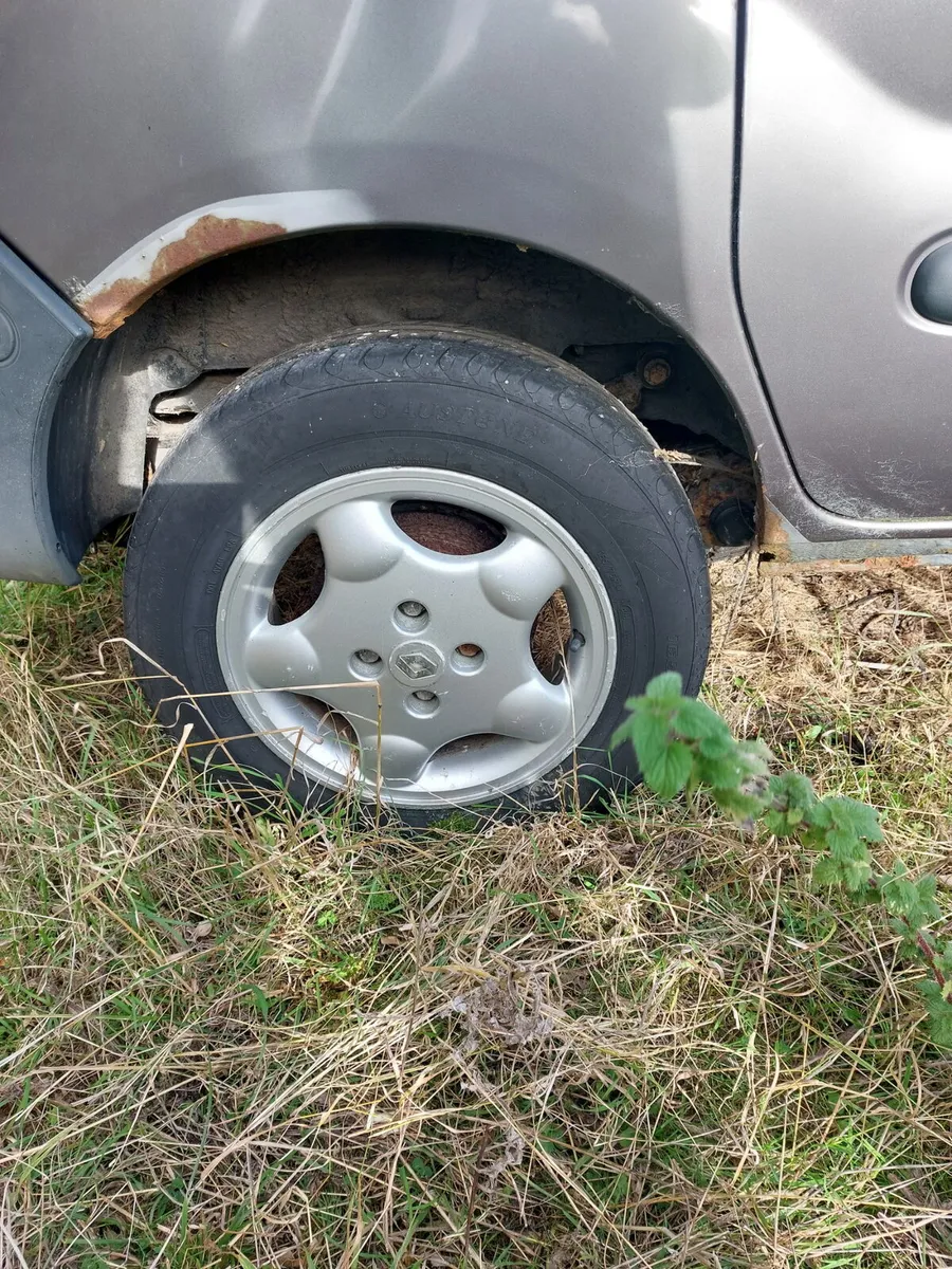 Wanted Alloy Wheels to Suit Renault Kangoo 2003 - Image 1