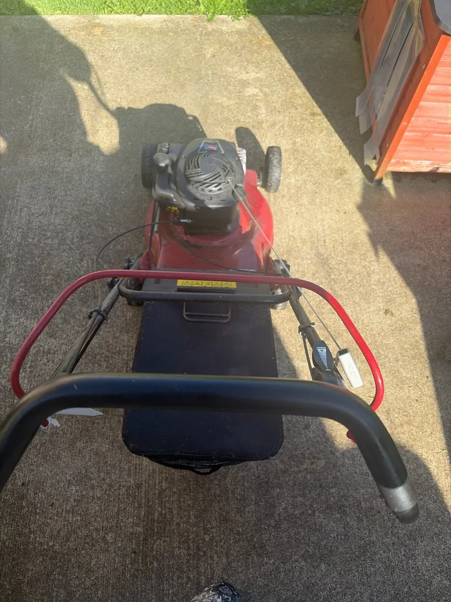 Briggs and Stratton 450E lawnmower - Image 2