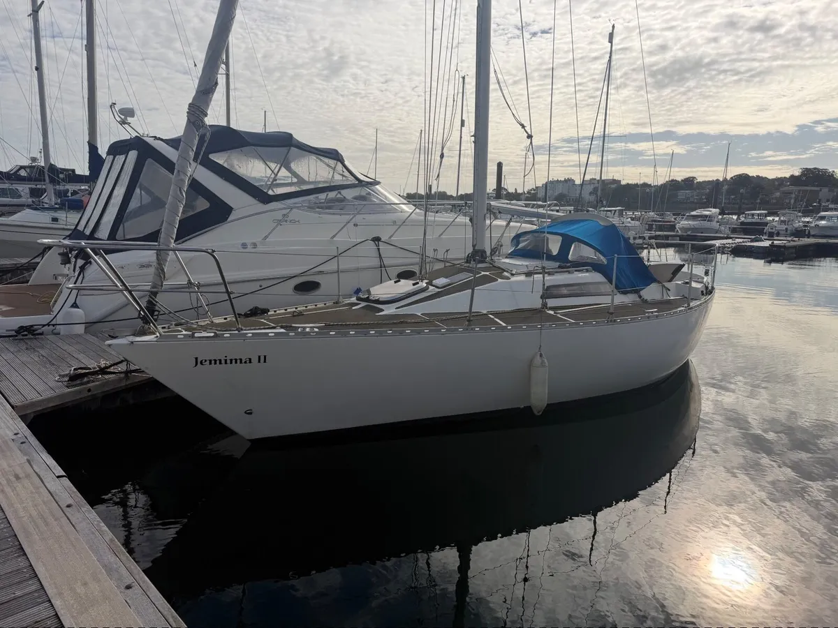 Sailboat Colvic UFO 27 - Image 1