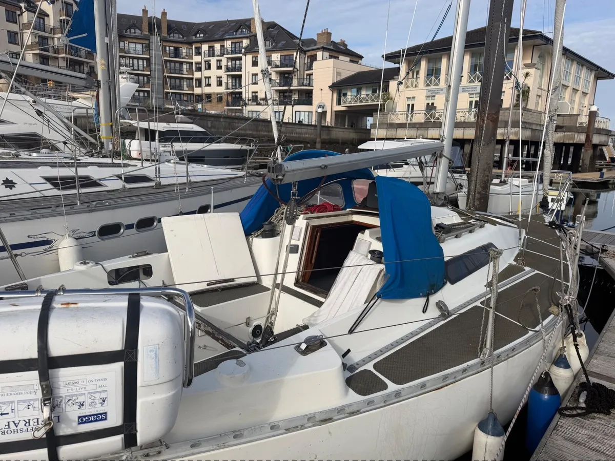 Sailboat Colvic UFO 27 - Image 3