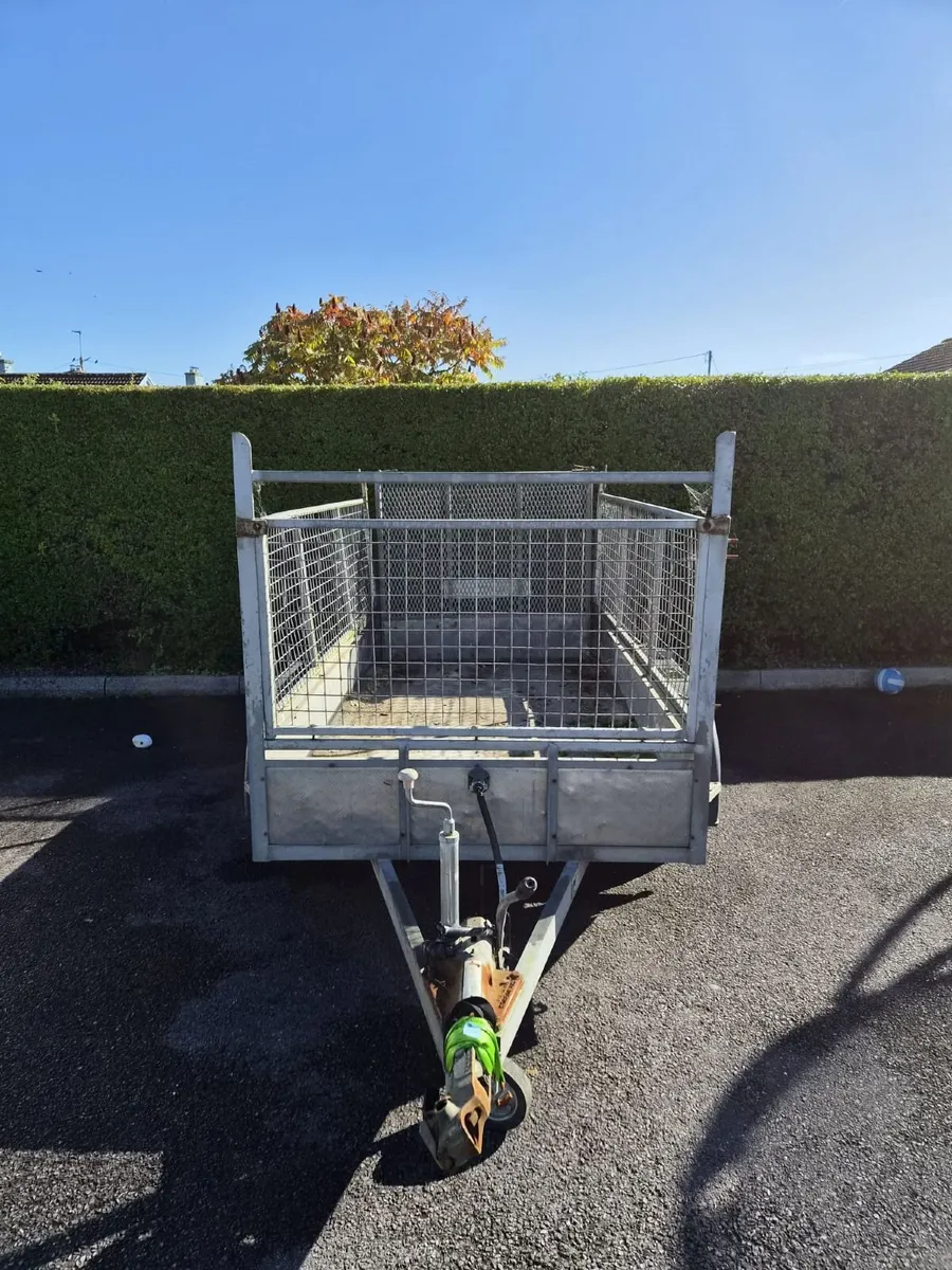 Trailer & Mixer For Sale - Image 2