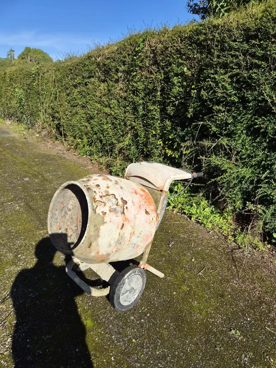 Trailer & Mixer For Sale - Image 4