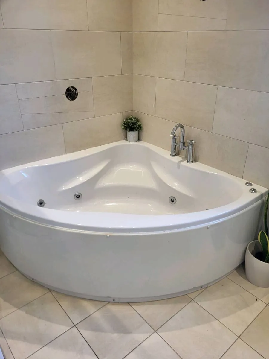 Jacuzzi Bath