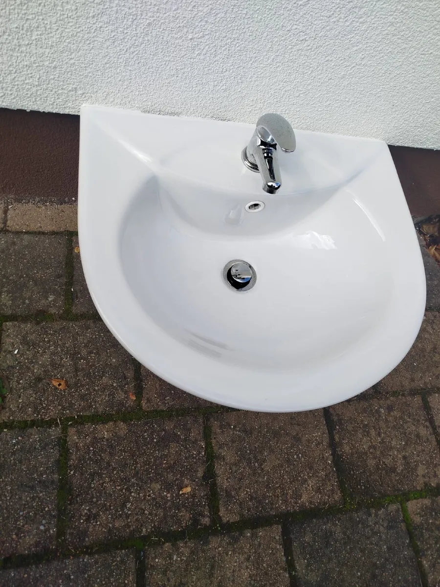 Bathroom Sink - Image 2
