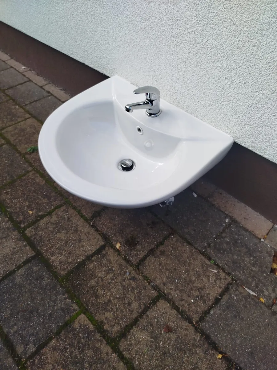 Bathroom Sink - Image 1
