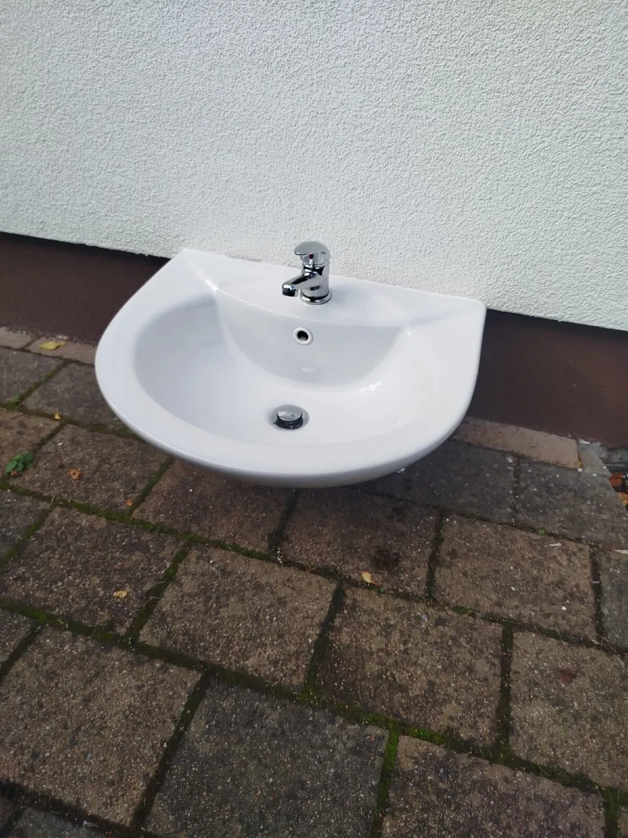 Bathroom Sink - Image 3