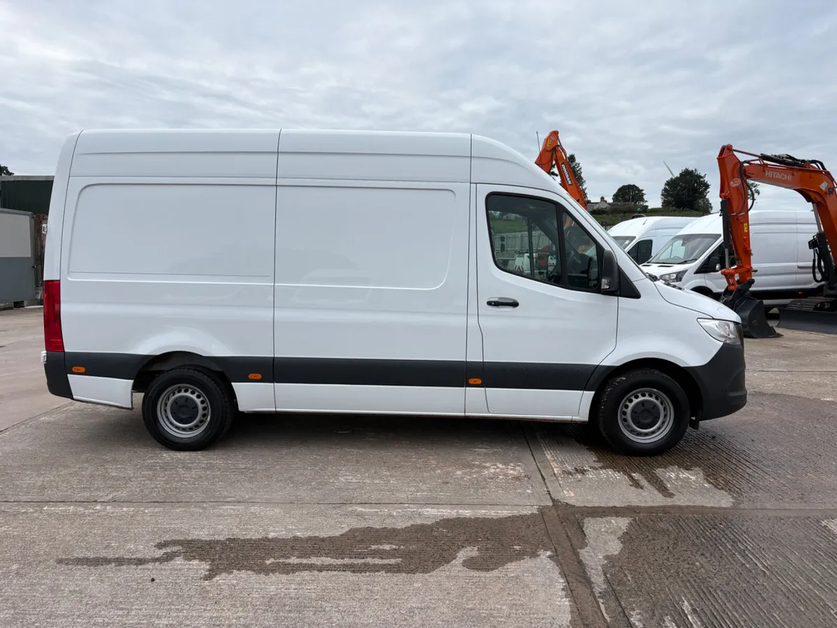 2024 Mercedes Sprinter MWB low miles Finance Arran - Image 2