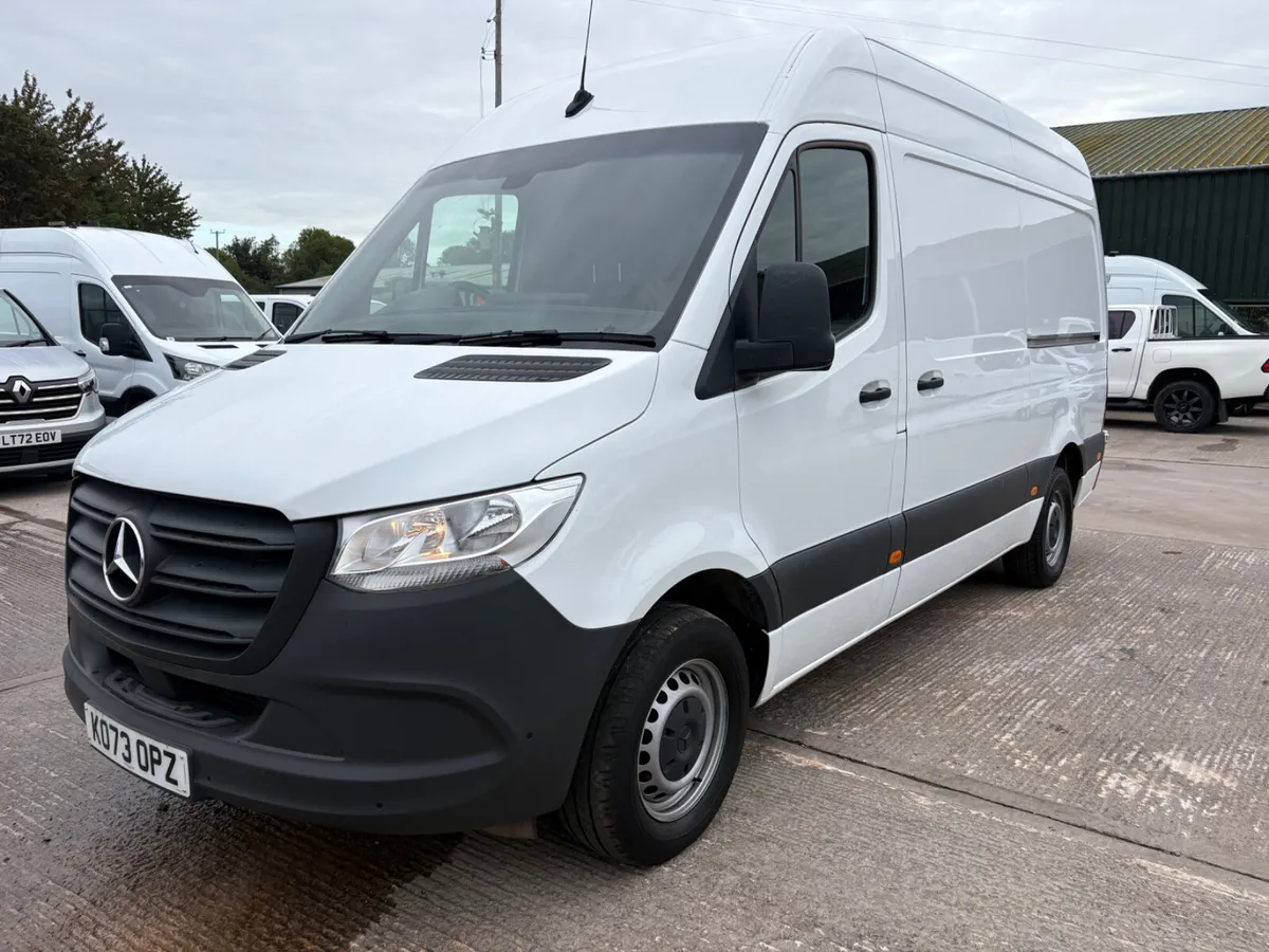 2024 Mercedes Sprinter MWB low miles Finance Arran - Image 4