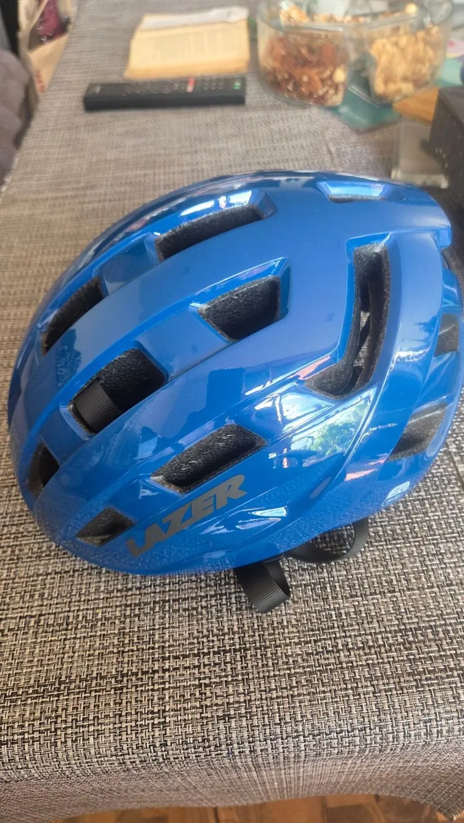 Lazer cycling helmet NEW - Image 2