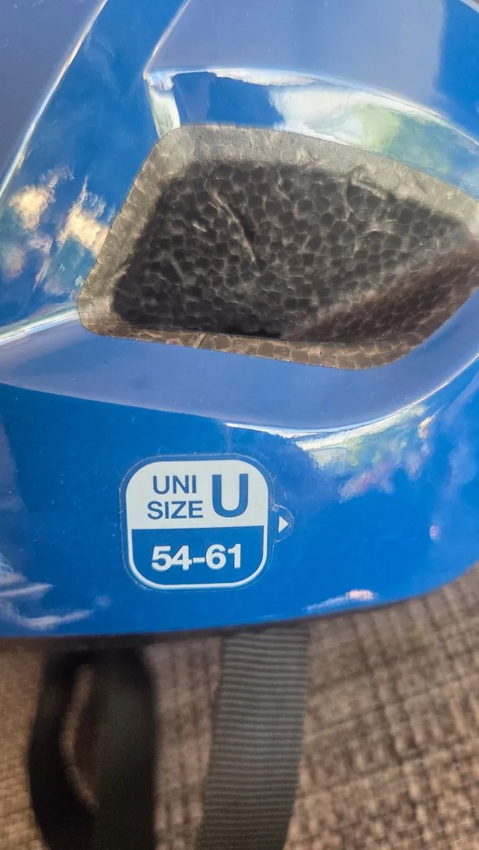Lazer cycling helmet NEW - Image 3
