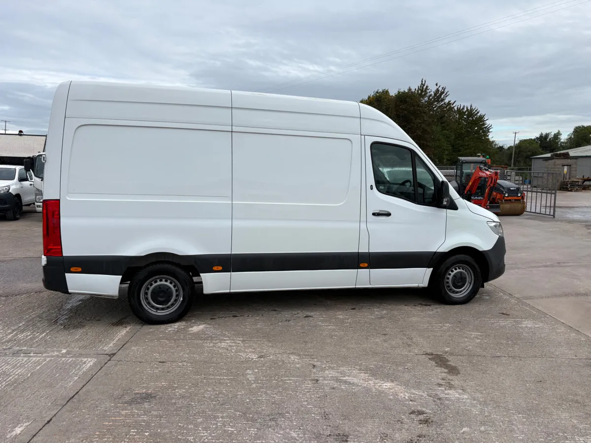 2021 Mercedes Sprinter MWB Hi Roof Finance Arrange - Image 2