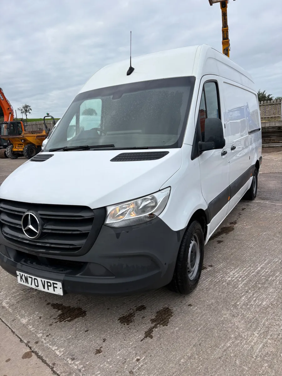 2021 Mercedes Sprinter MWB Hi Roof Finance Arrange - Image 4