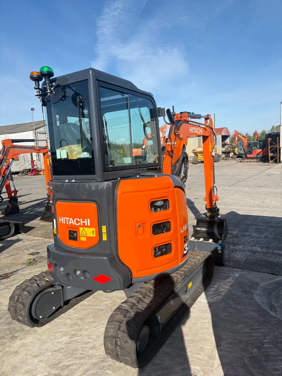 HITACHI ZX33u-6 - Image 3
