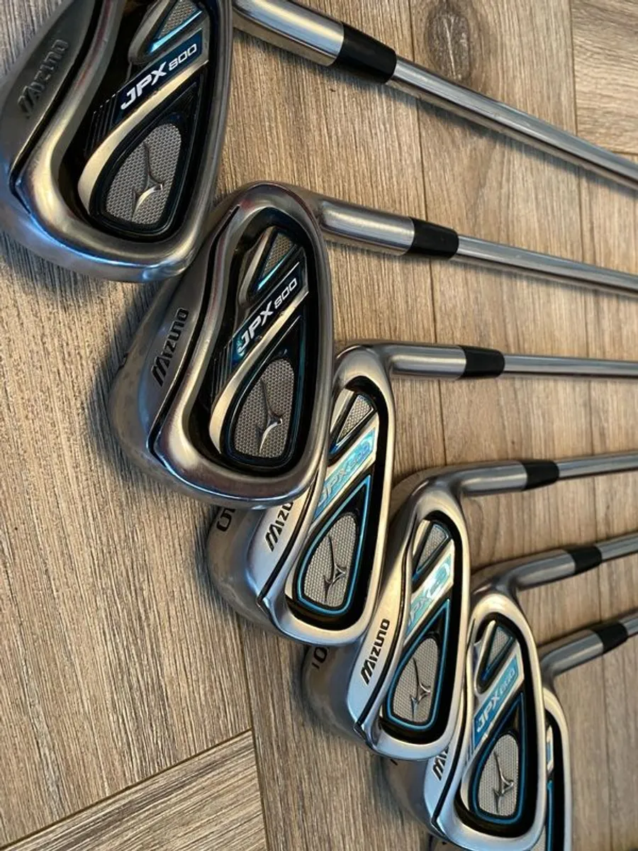 Golf irons - Image 1