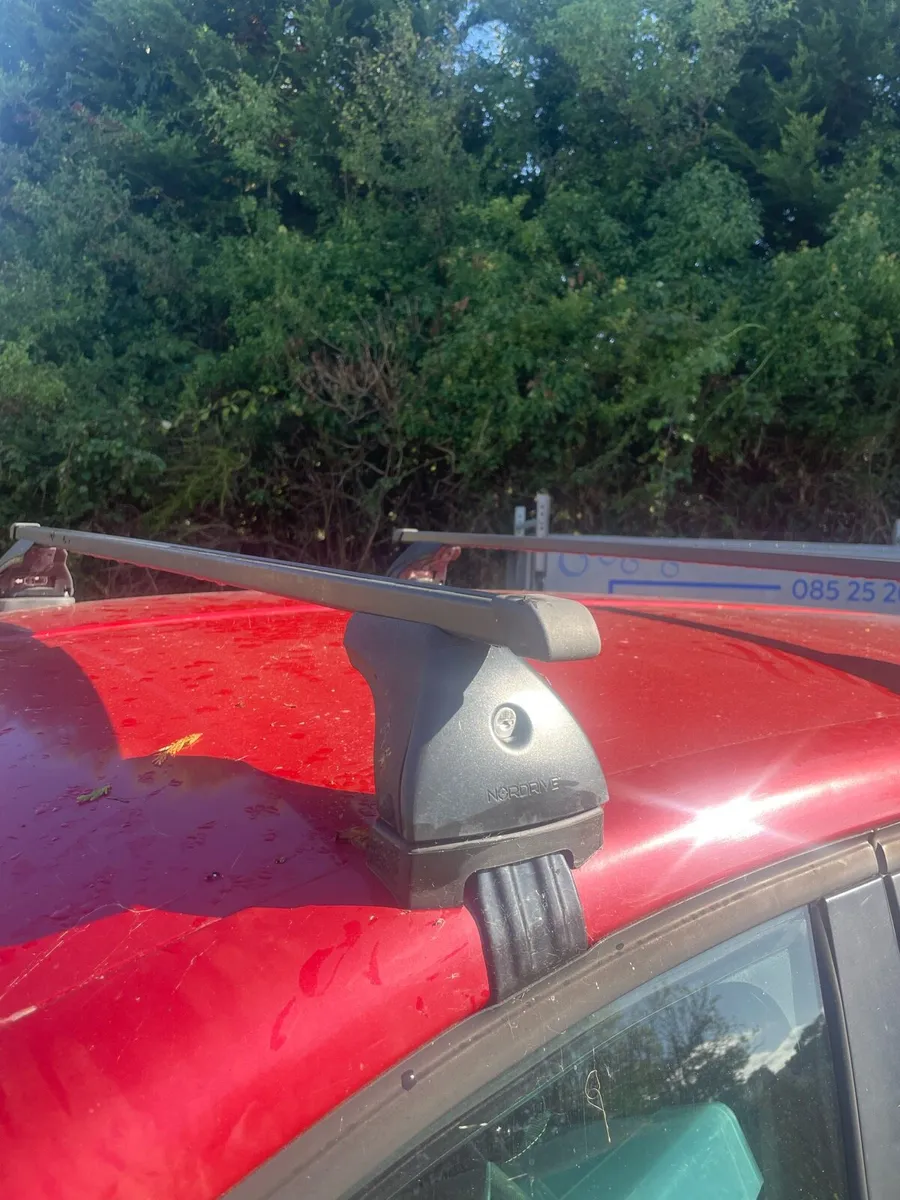 Nordrive Quardra L Roof Bars - Lockable - Image 2