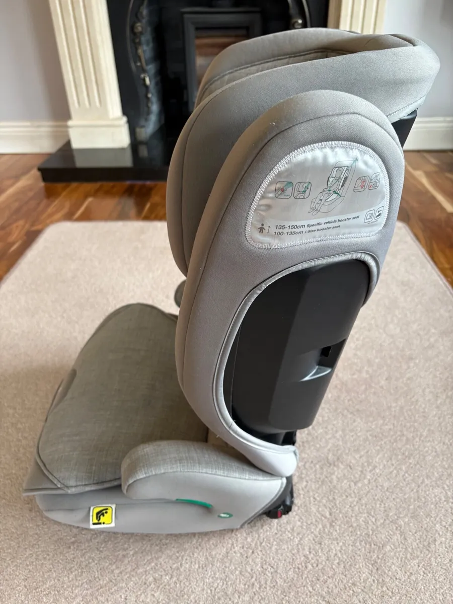 Joie Car Seat - Image 2