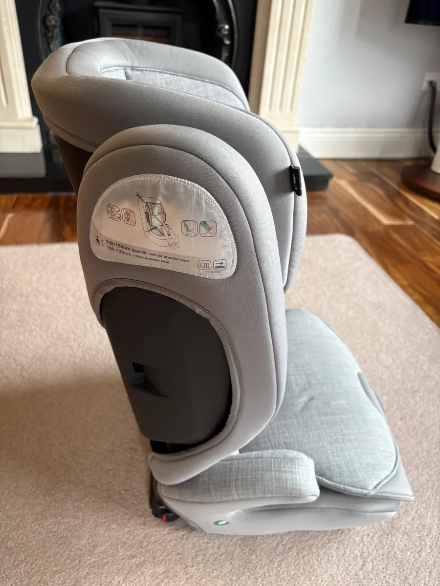 Joie Car Seat - Image 3