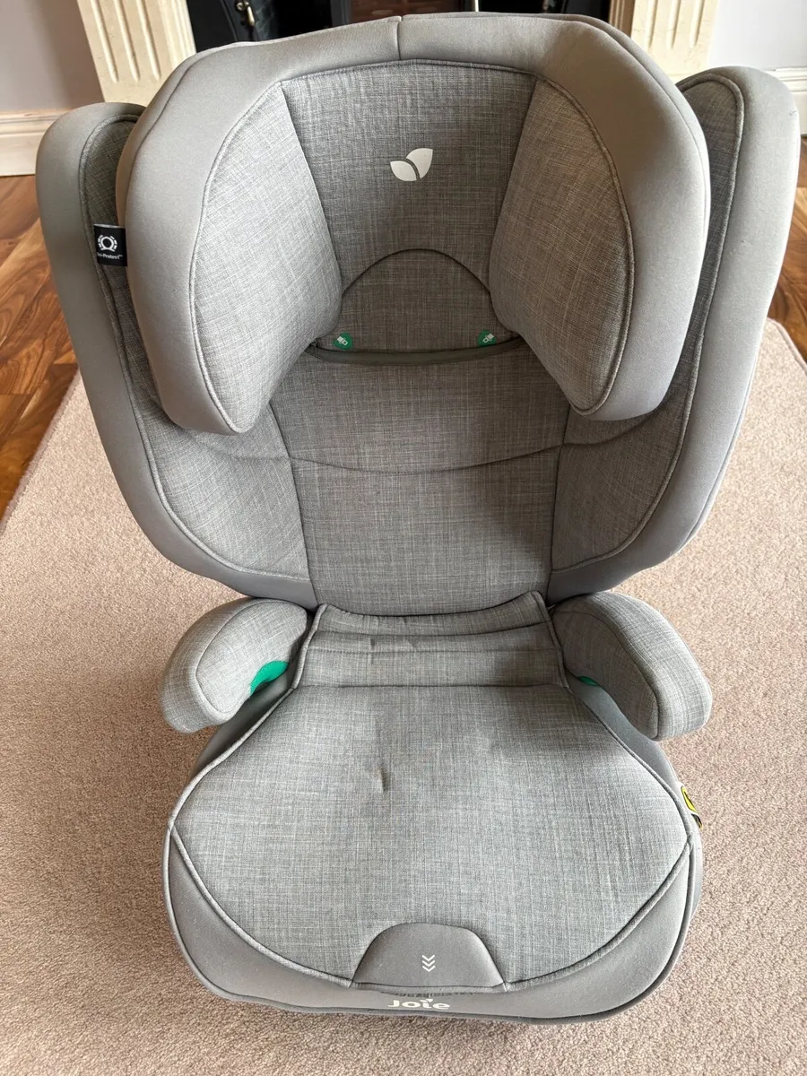 Joie Car Seat - Image 1