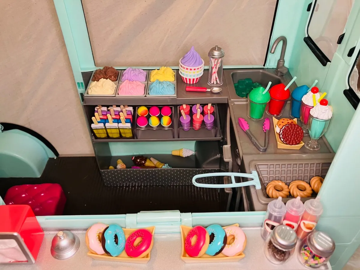 Generation Doll Ice Cream Van - Image 4