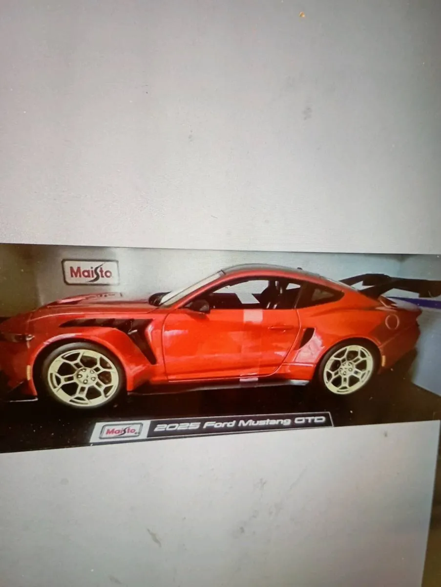 MAISTO 1-18 SCALE FORD MUSTANG GTD 2025CAR. - Image 2