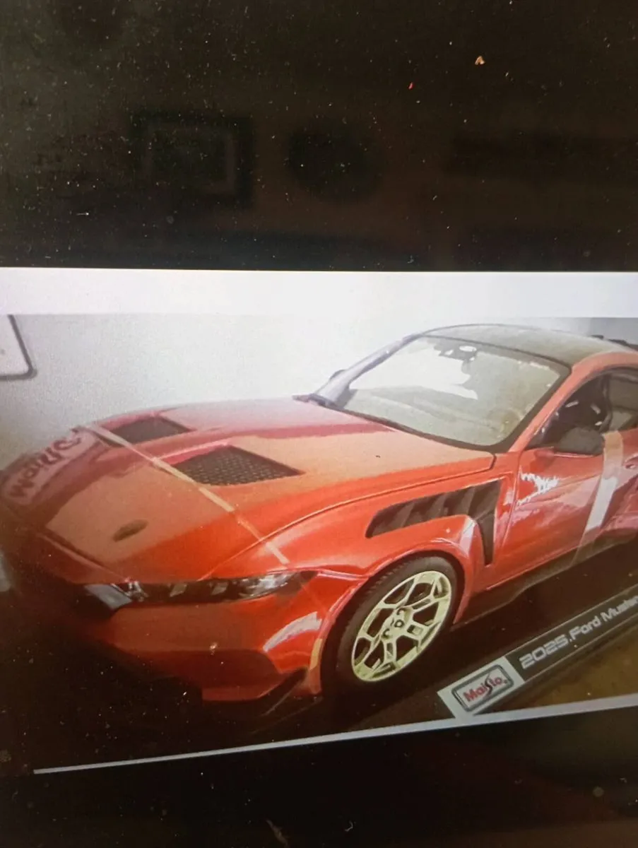 MAISTO 1-18 SCALE FORD MUSTANG GTD 2025CAR. - Image 3