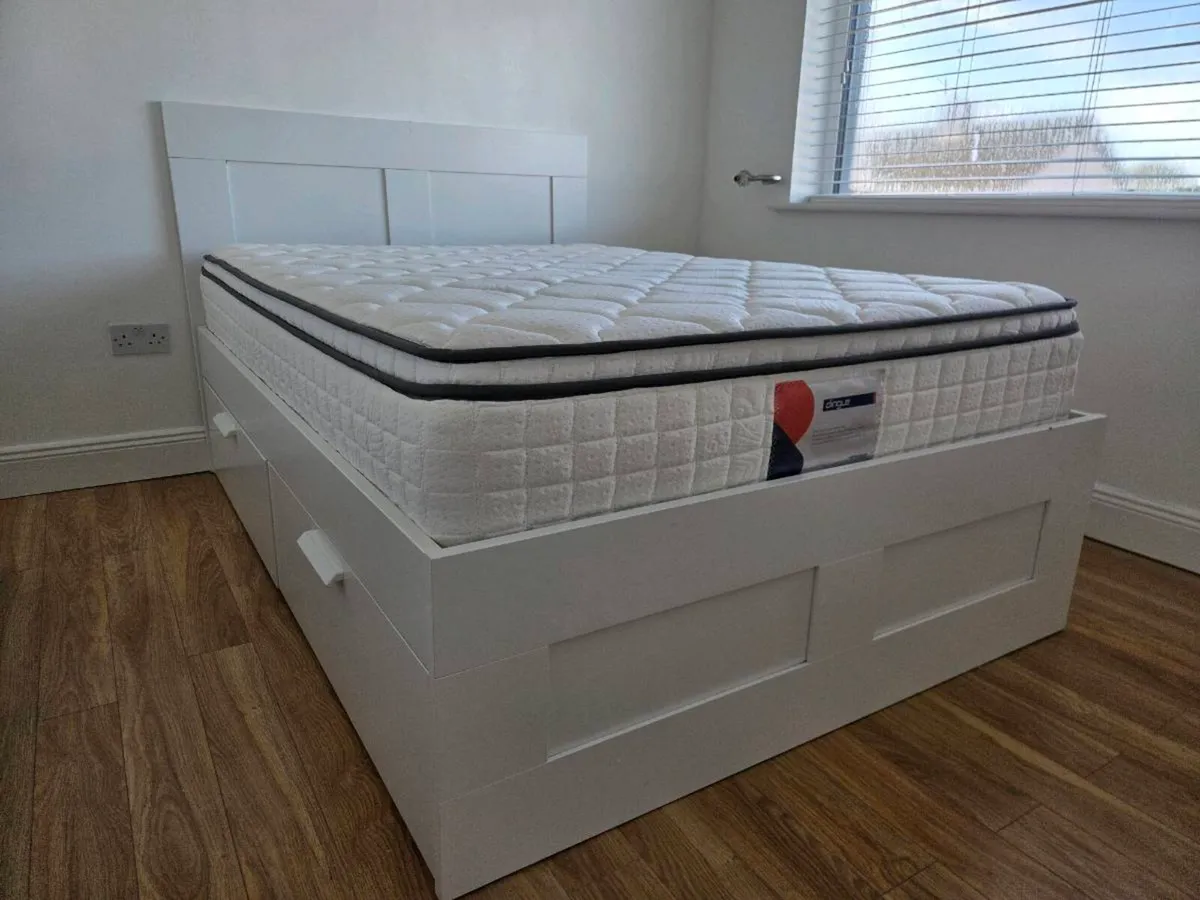 Double Bed w/storage and Mattress - Image 4