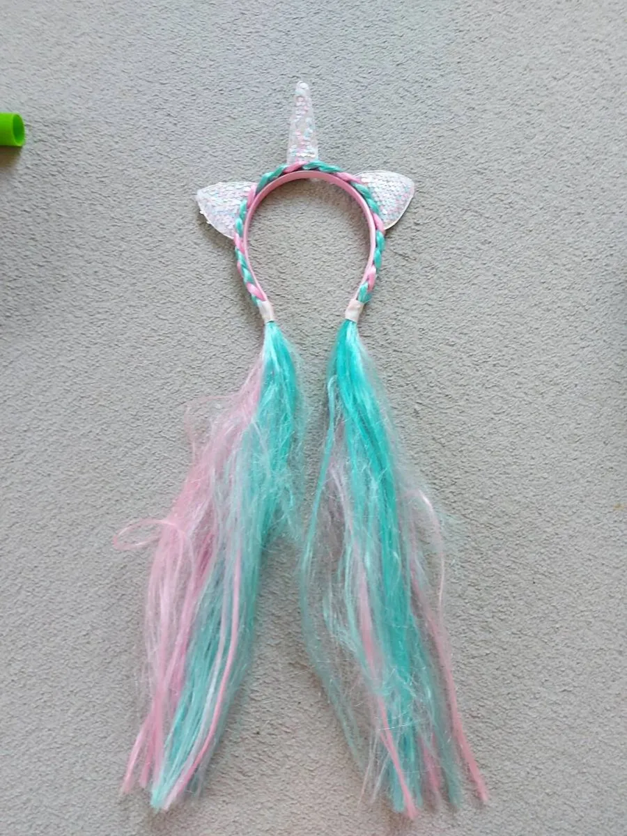 Girls unicorn hairband with hair extensions