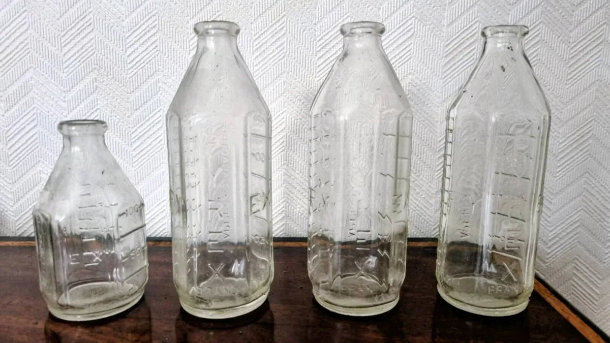 Vintage Pyrex Hexegonal Baby Bottles - Image 1