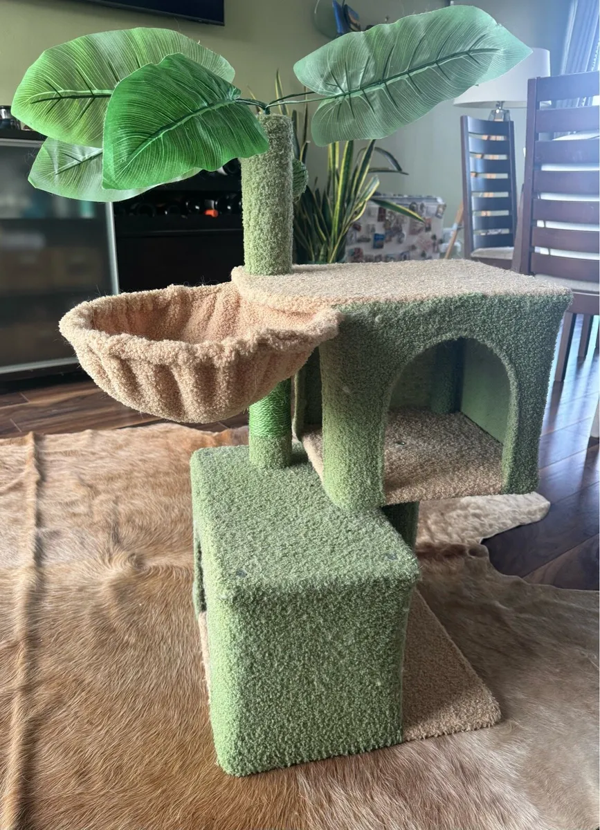 Cat house - Image 1