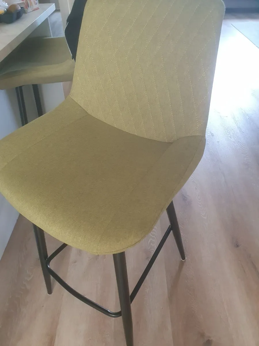 3 counter stools - Image 1