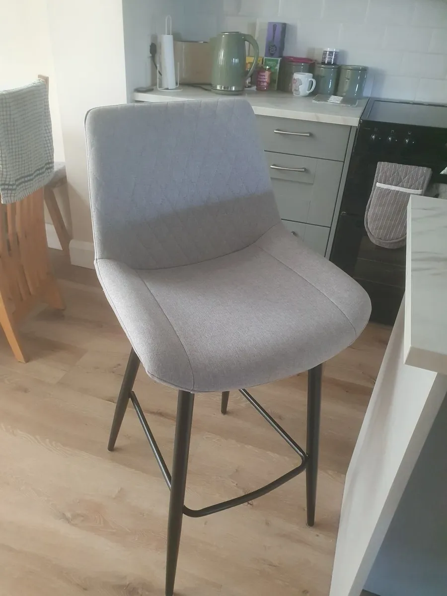 3 counter stools - Image 2