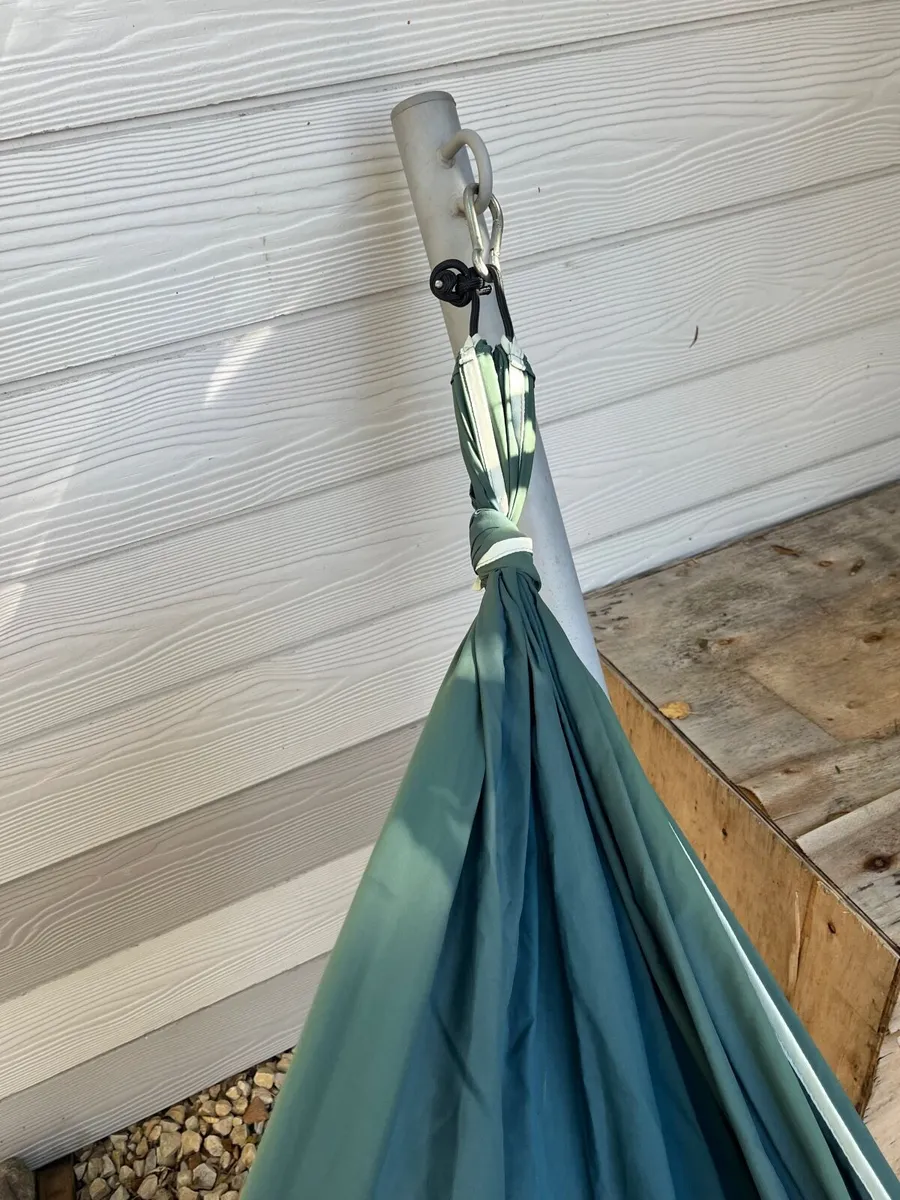 Decathlon Quechua Hammock + Freestanding Metal Sta - Image 4