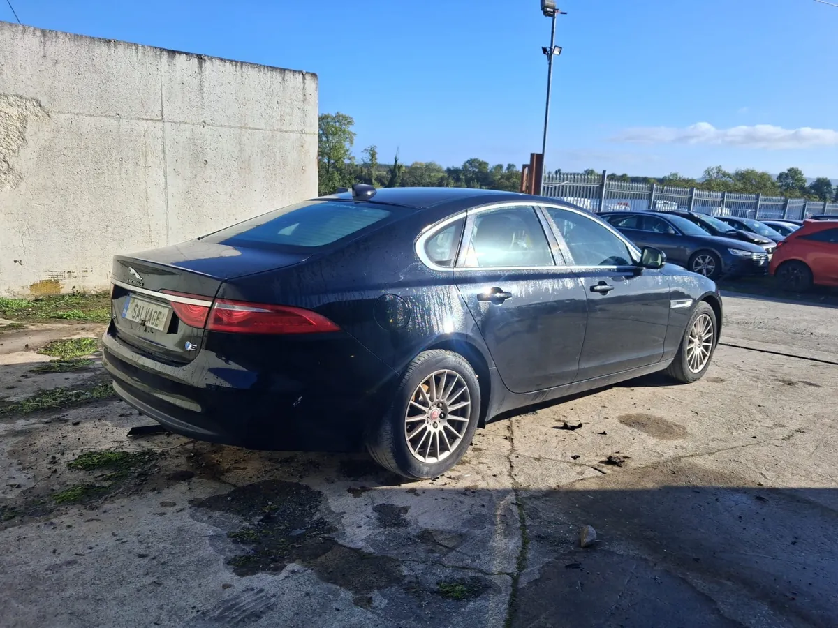 2016 Jag XF - Image 4