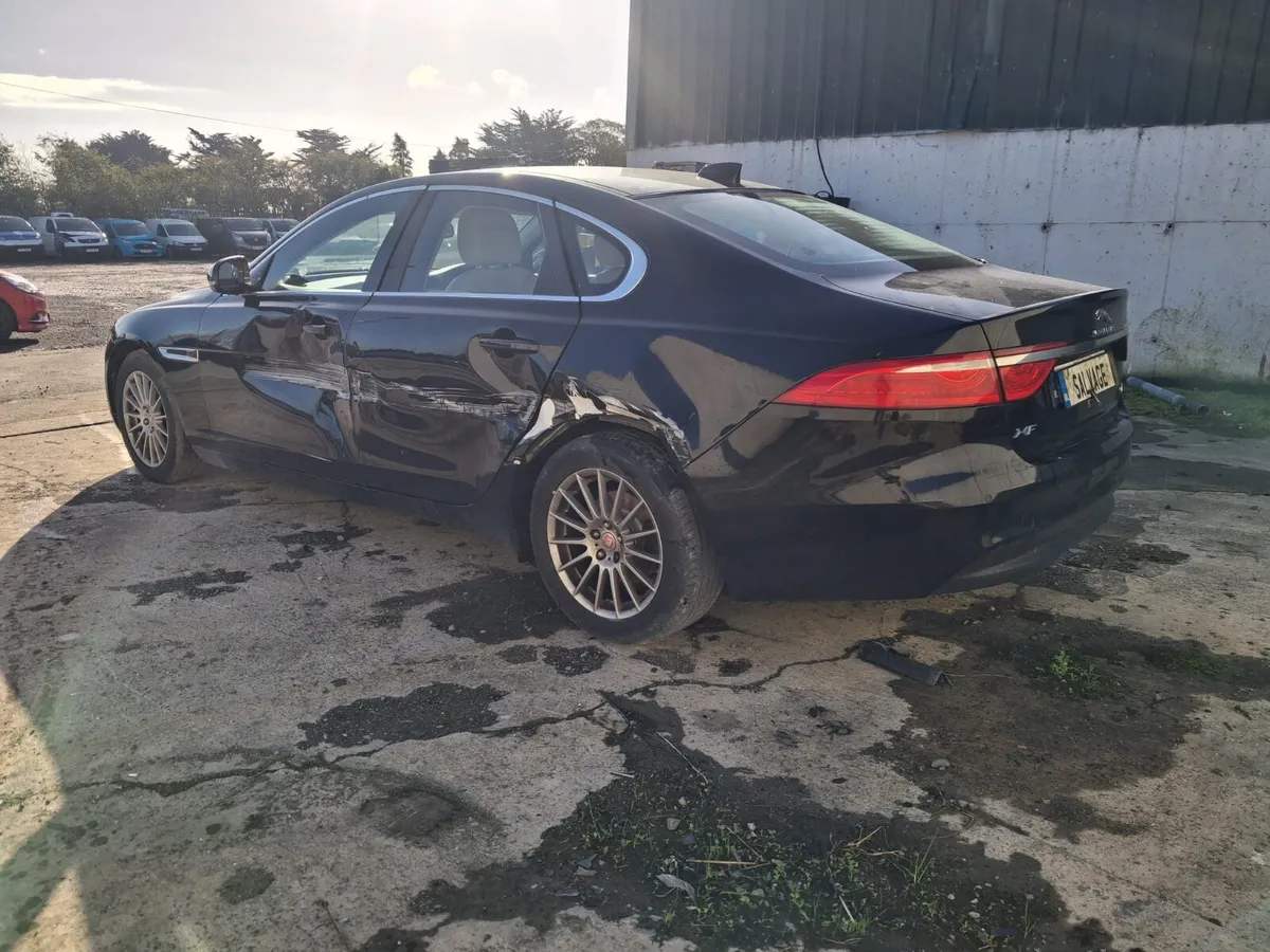 2016 Jag XF - Image 3