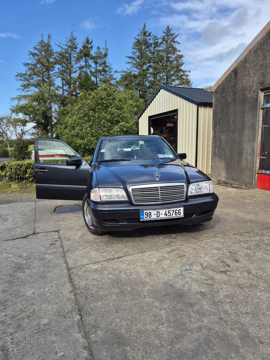 Mercedes C180 - Image 1