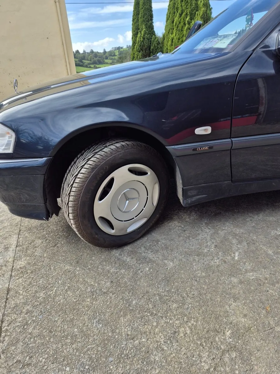 Mercedes C180 - Image 4
