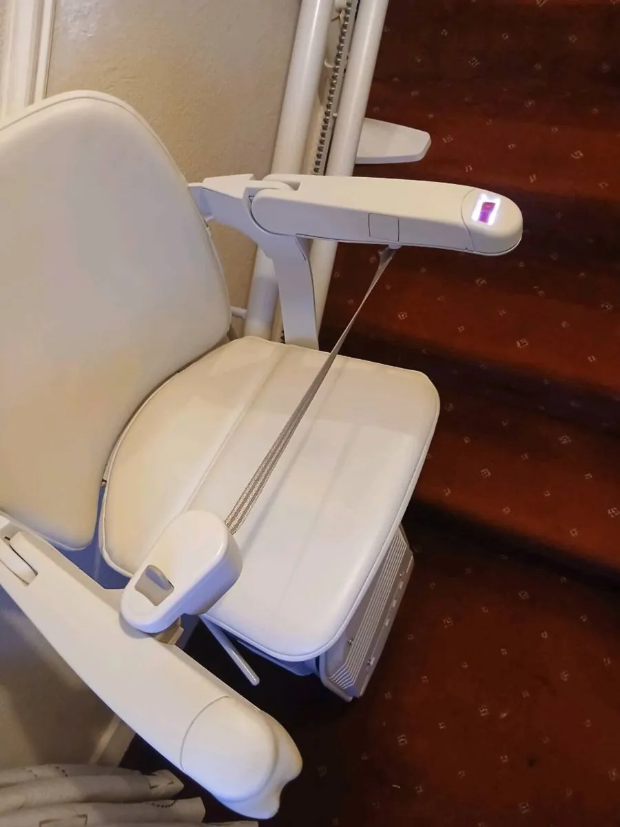 Stair lift - Image 2