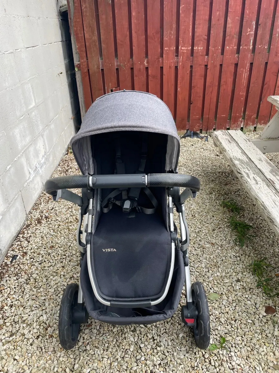 Uppa Baby Vista bassinet & pram set - Image 3